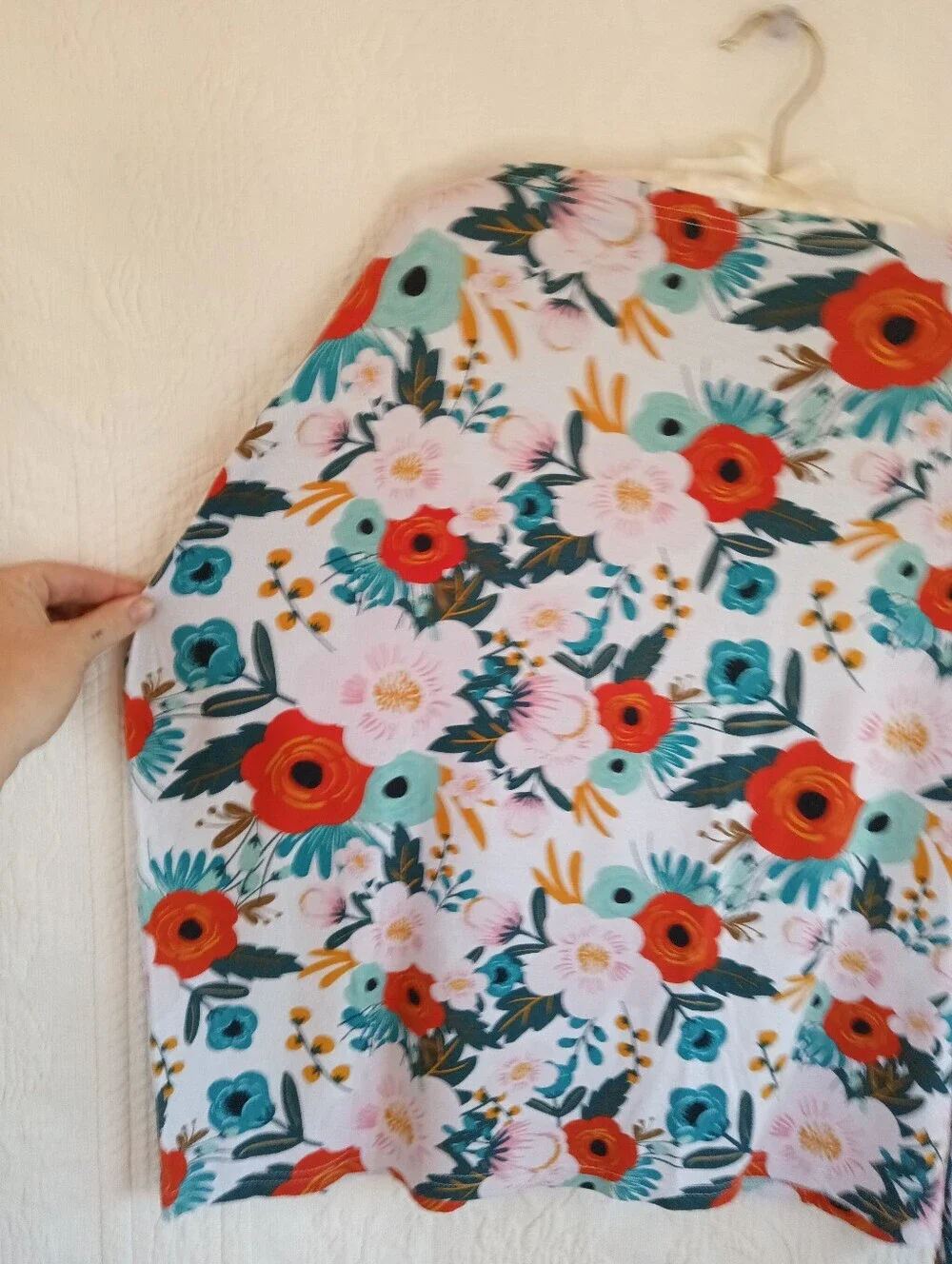 Milk Snob 5-in-1 Cover Vibrant Poppy Floral On White Baby Infant Breastfeeding